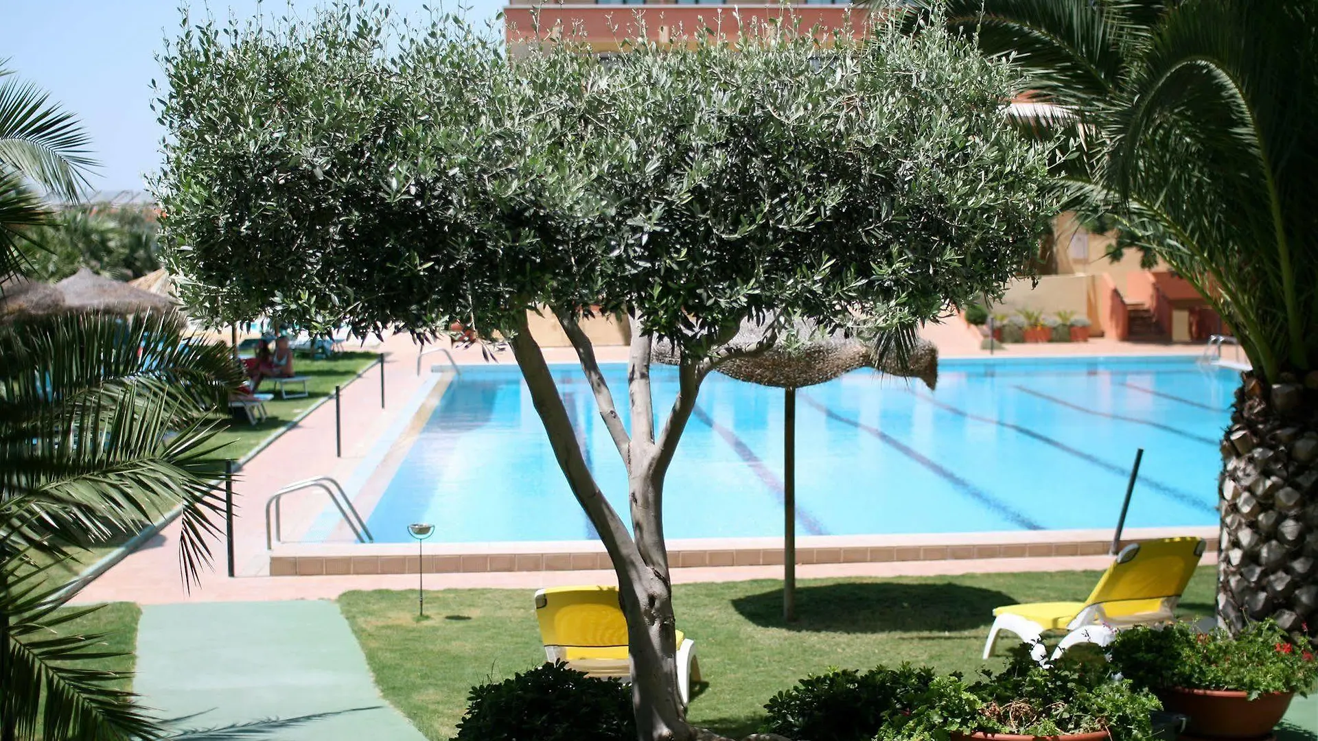 Hotel Setar Quartu SantʼElena 4*,  Itália
